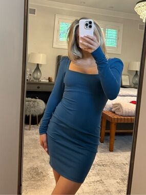 Susana Monaco blue midi dress size XS never worn!